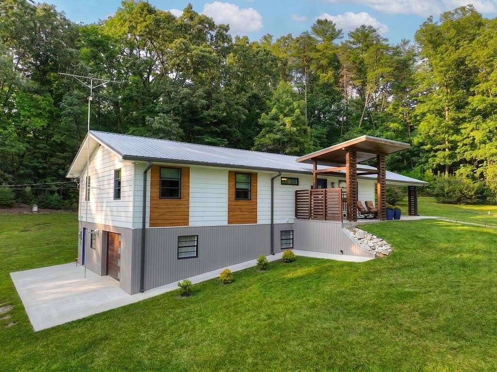 2.2 Acres of Land with Home for Sale in Blue Ridge, Georgia