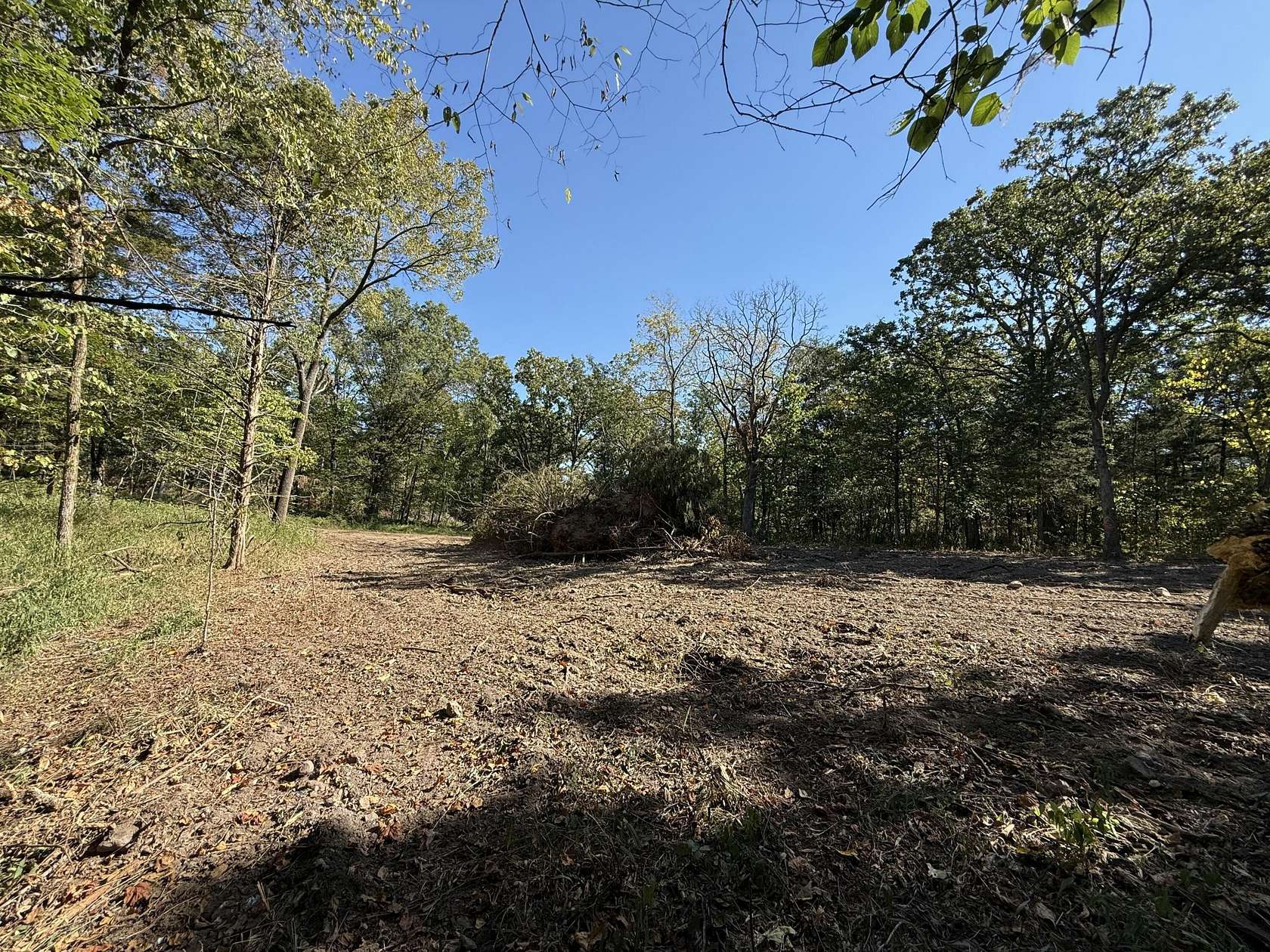 2 Acres of Residential Land for Sale in Wheatland, Missouri