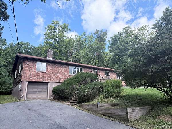 2.7 Acres of Land with Home for Lease in Bloomingburg, New York