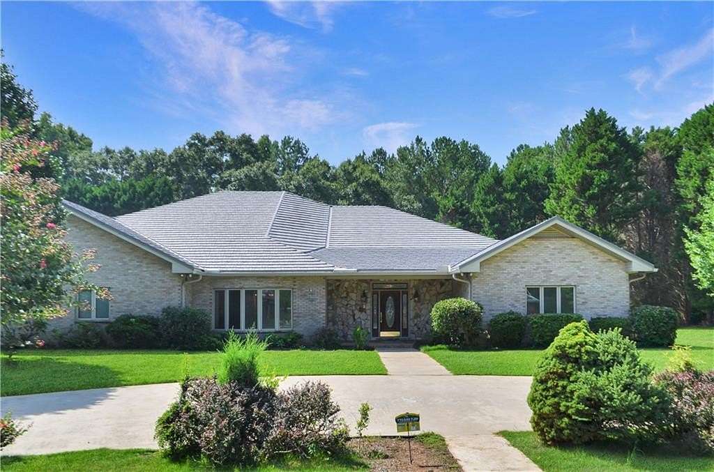 2 Acres of Land with Home for Sale in Oxford, Georgia