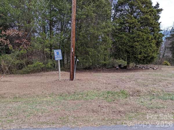 0.92 Acres of Residential Land for Sale in Mooresville, North Carolina