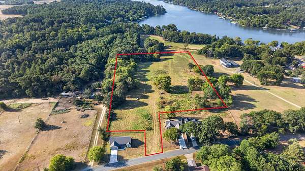 7.67 Acres of Residential Land for Sale in Jacksonville, Texas