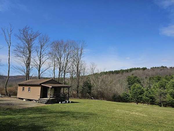 25 Acres of Recreational & Residential Land for Sale in Friendsville, Pennsylvania