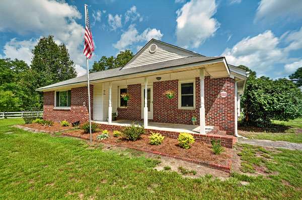 10 Acres of Land with Home for Sale in Camden, South Carolina