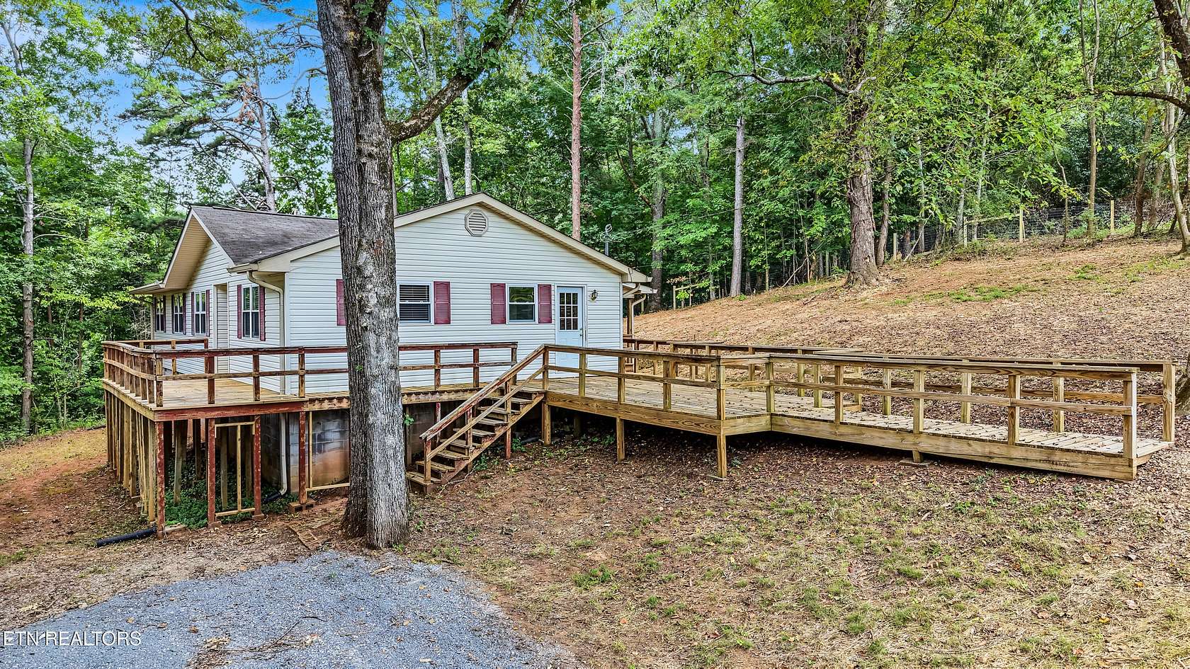 2 Acres of Land with Home for Sale in Louisville, Tennessee