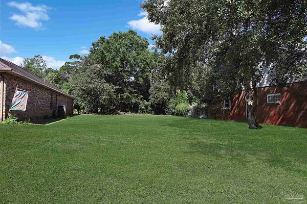 0.18 Acres of Residential Land for Sale in Gulf Breeze, Florida