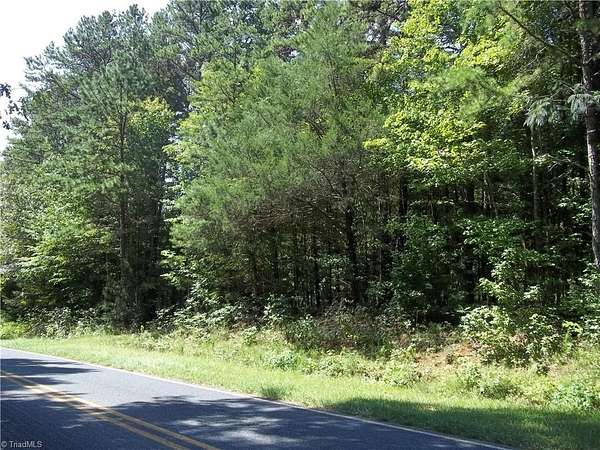 24.4 Acres of Recreational & Residential Land for Sale in Seagrove, North Carolina