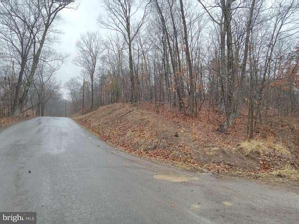 4 Acres of Residential Land for Sale in Falling Waters, West Virginia