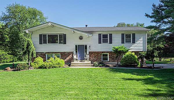 1.5 Acres of Land with Home for Sale in Warwick, New York
