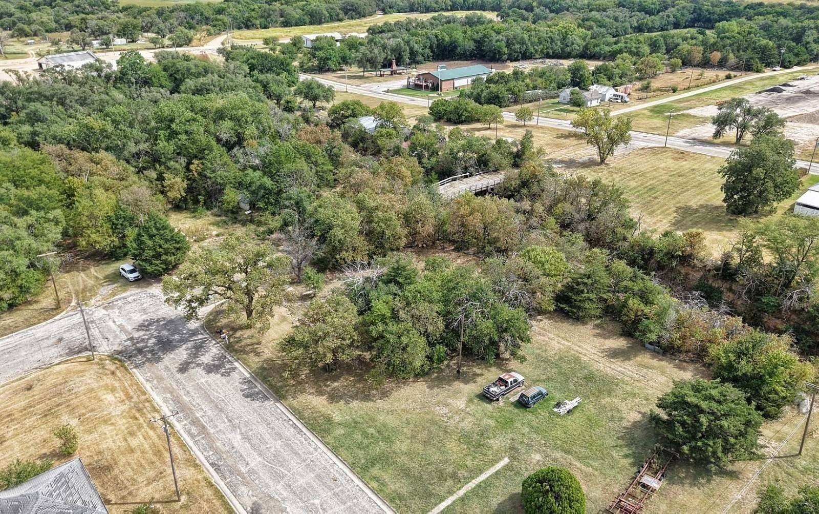 2 Acres of Residential Land for Sale in Lincoln, Kansas