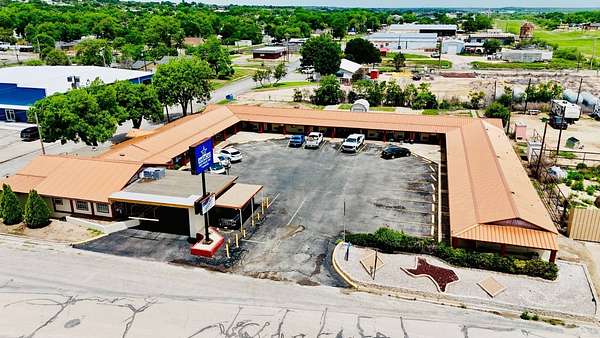 1.64 Acres of Improved Mixed-Use Land for Sale in Ozona, Texas