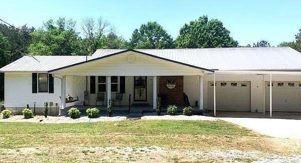2.5 Acres of Land with Home for Sale in Sulligent, Alabama