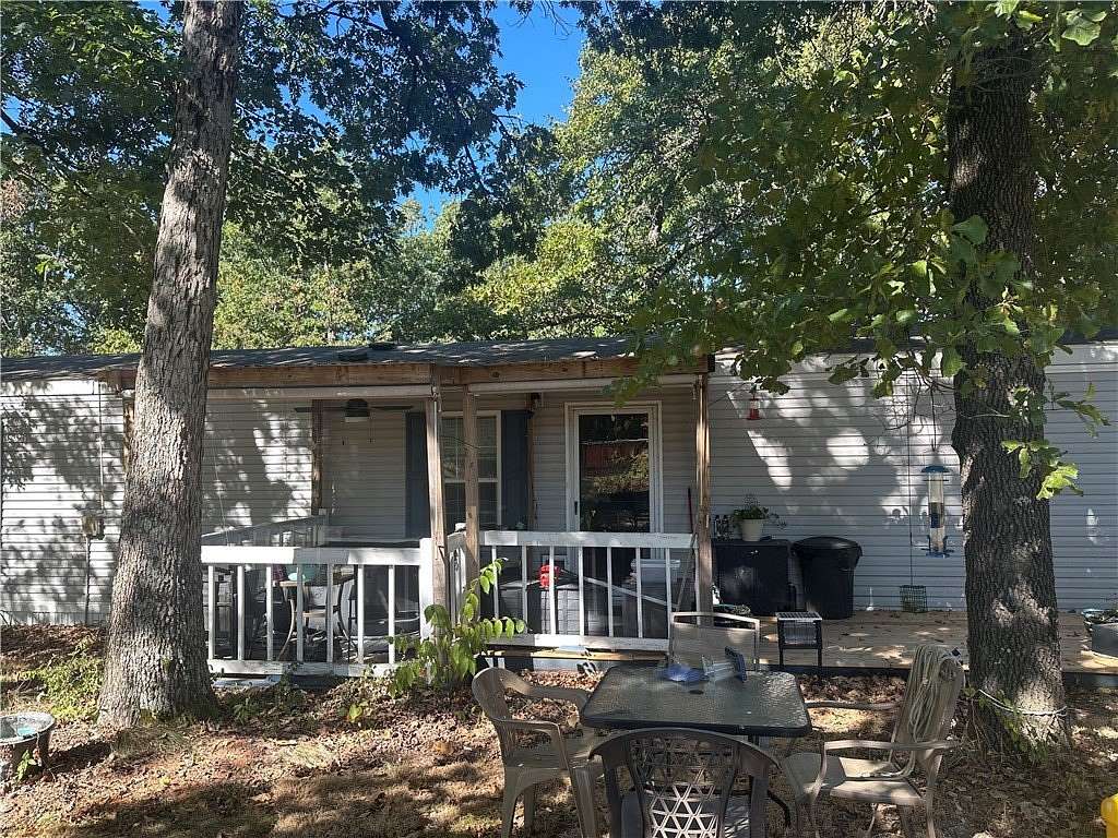 5.52 Acres of Land with Home for Sale in Fayetteville, Arkansas