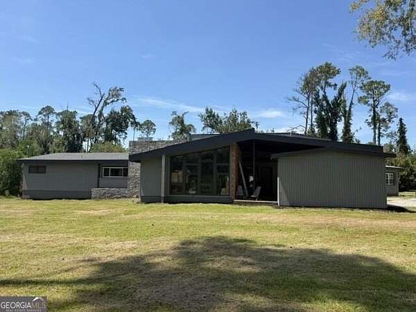 2.16 Acres of Land with Home for Sale in Vidalia, Georgia