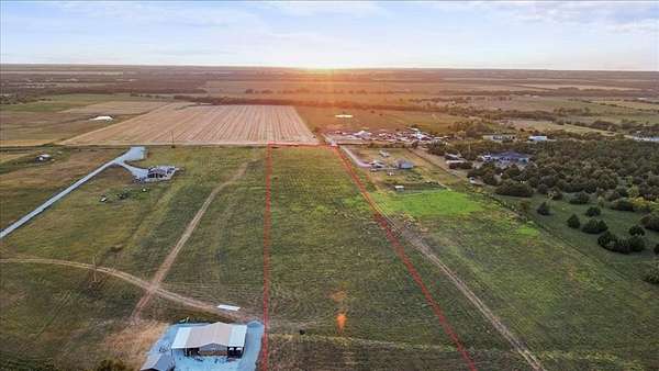 14.2 Acres of Land for Sale in Greenville, Texas