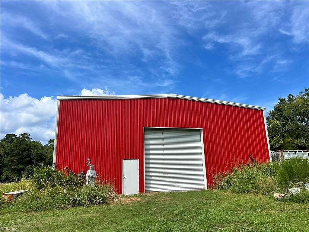 50 Acres of Recreational Land with Home for Sale in Suffolk, Virginia