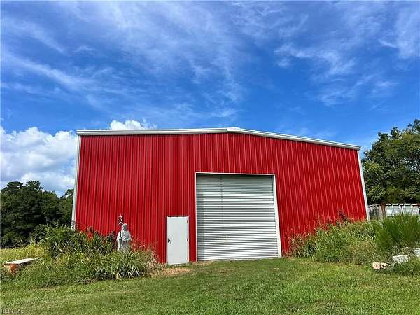 50 Acres of Recreational Land with Home for Sale in Suffolk, Virginia