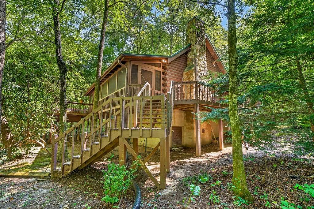 2.67 Acres of Land with Home for Sale in Ellijay, Georgia