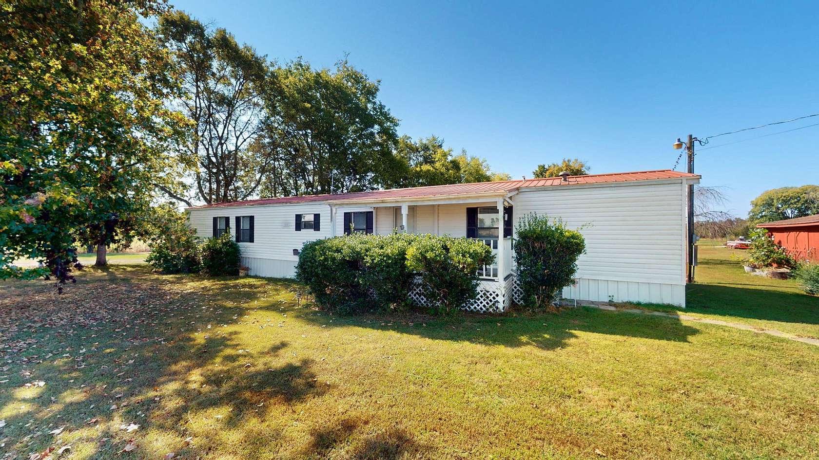 5.22 Acres of Land with Home for Sale in Shelbyville, Tennessee