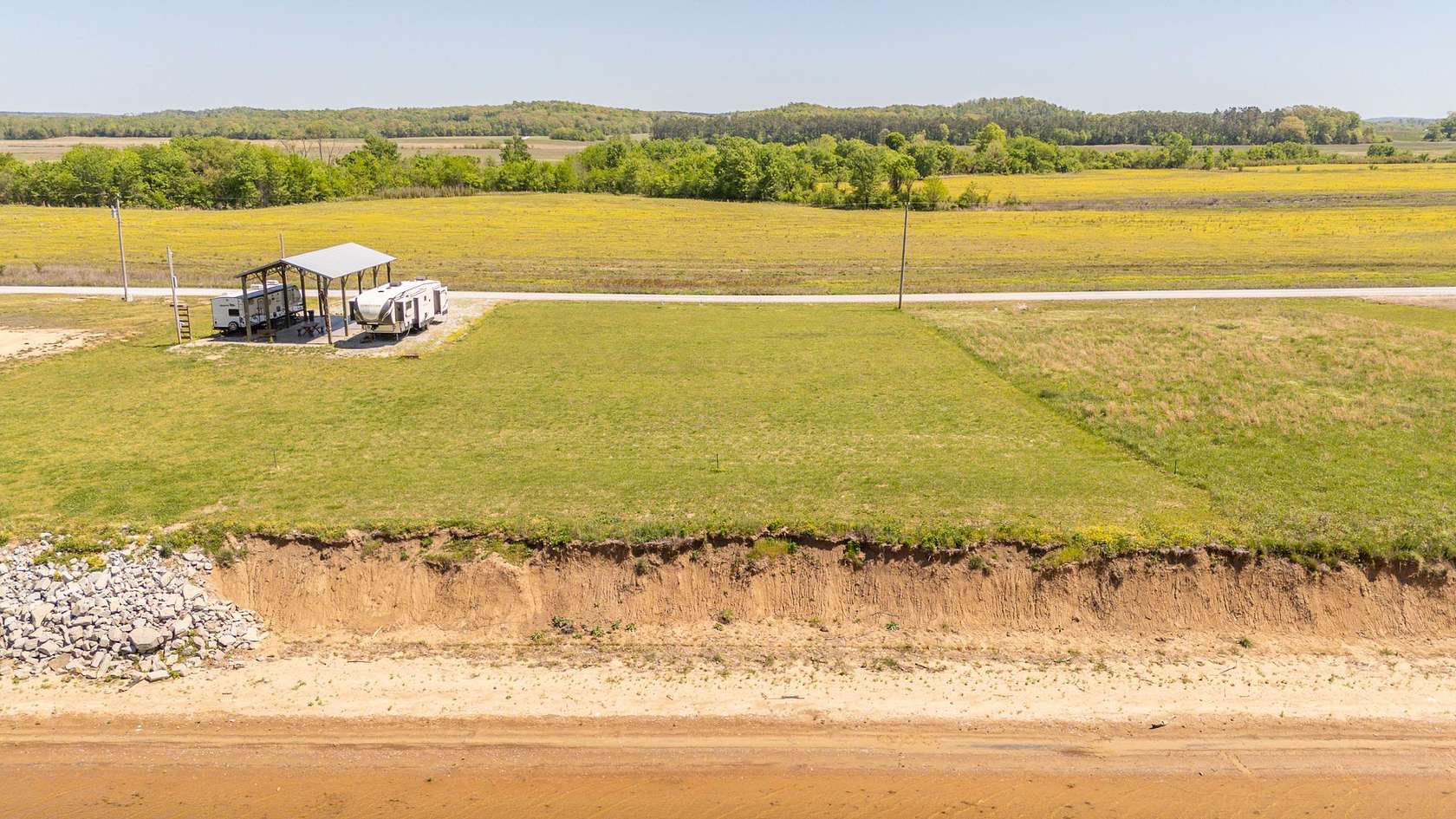 0.38 Acres of Residential Land for Sale in Clifton, Tennessee