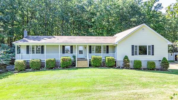 9.52 Acres of Land with Home for Sale in Concord, Virginia