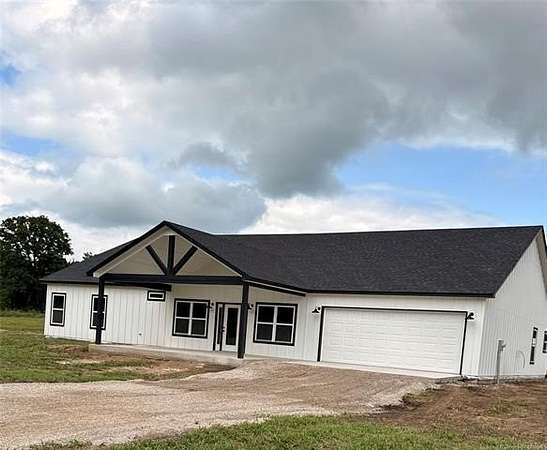 17.4 Acres of Land with Home for Sale in Mannford, Oklahoma