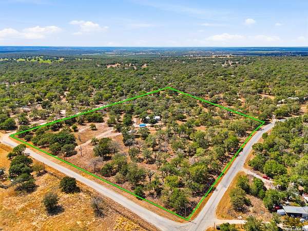 14 Acres of Recreational Land with Home for Sale in Stockdale, Texas