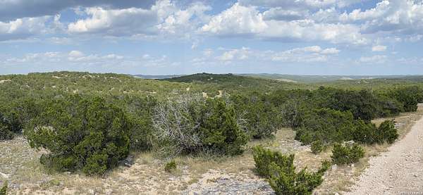 140 Acres of Recreational Land for Sale in Rocksprings, Texas