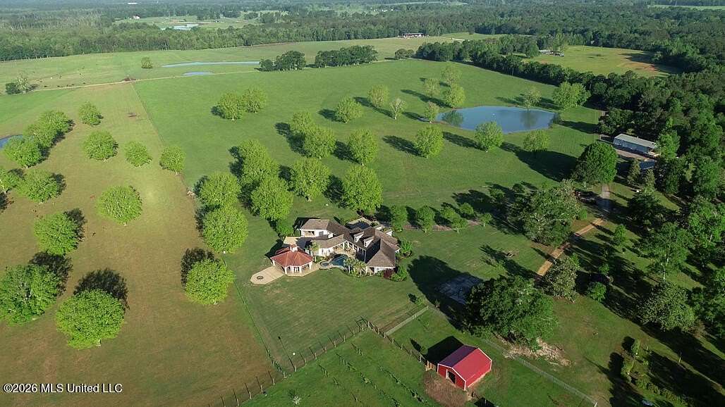 400 Acres of Agricultural Land with Home for Sale in Perkinston, Mississippi