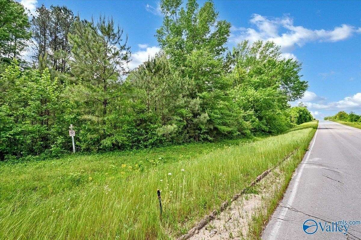 1 Acre of Residential Land for Sale in Falkville, Alabama