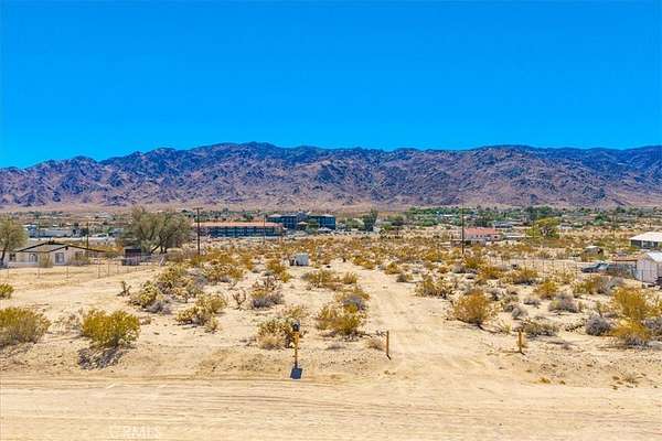 1 Acre of Land for Sale in Twentynine Palms, California