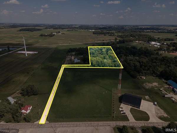 7.5 Acres of Land for Sale in Winchester, Indiana