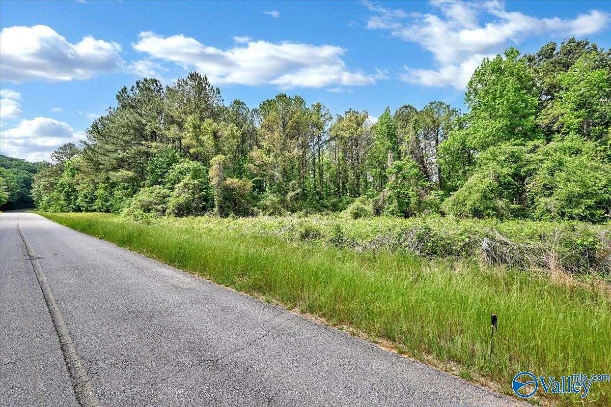 1 Acre of Residential Land for Sale in Falkville, Alabama