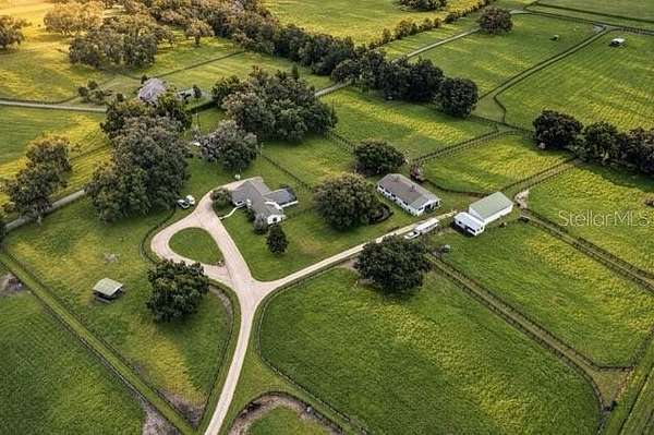 20 Acres of Agricultural Land with Home for Sale in Williston, Florida