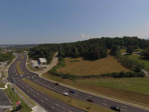 5 Acres of Commercial Land for Sale in Sevierville, Tennessee