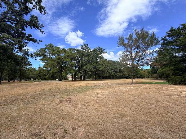 1 Acre of Residential Land for Sale in Trinidad, Texas