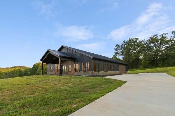 2 Acres of Land with Home for Sale in Somerset, Kentucky