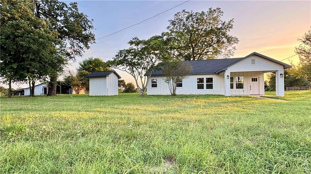 2 Acres of Land with Home for Sale in Franklin, Texas