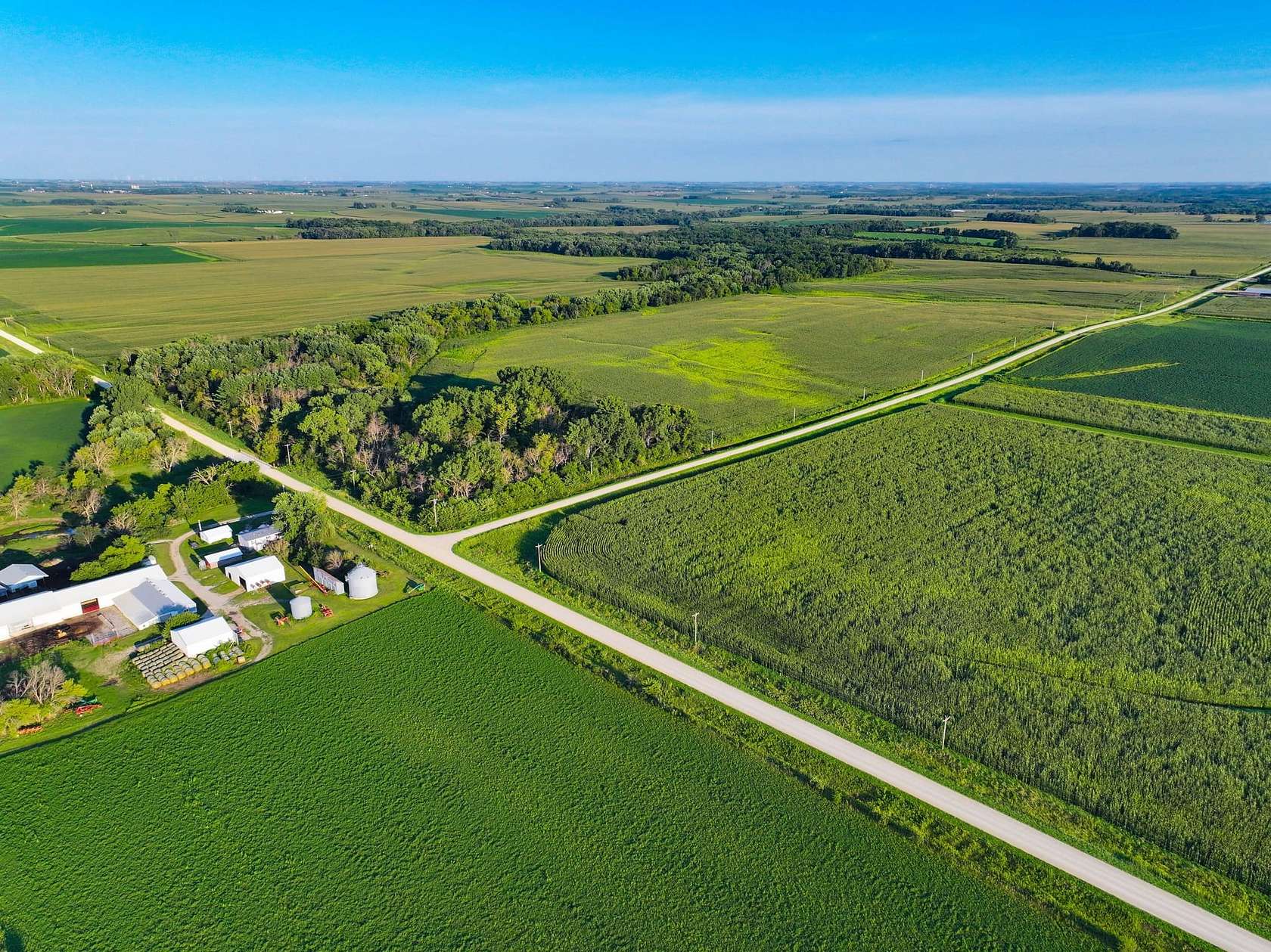 165 Acres of Land for Sale in Independence, Iowa