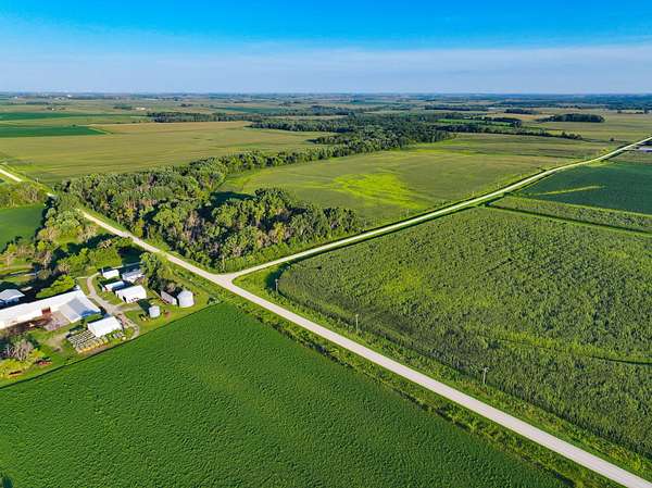 165 Acres of Land for Sale in Independence, Iowa