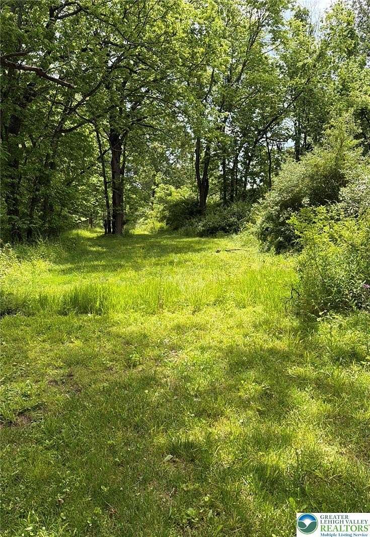 3.4 Acres of Residential Land for Sale in Upper Mount Bethel Township, Pennsylvania