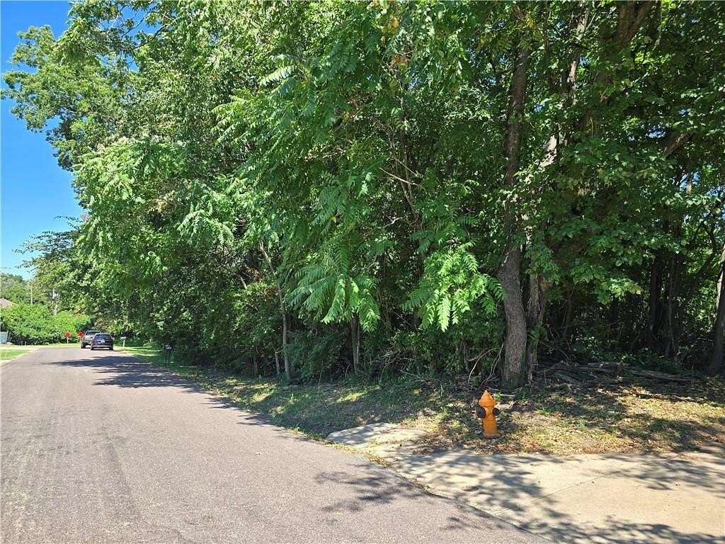 1.86 Acres of Residential Land for Sale in Independence, Missouri
