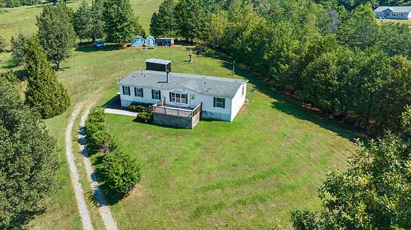 1.5 Acres of Land with Home for Sale in Thaxton, Virginia