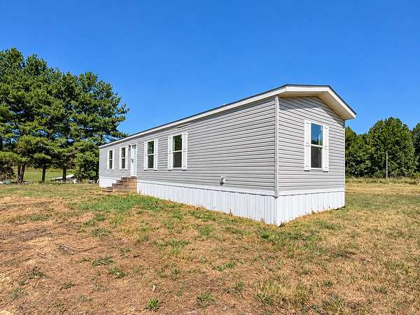 4 Acres of Land with Home for Sale in Columbia, Kentucky