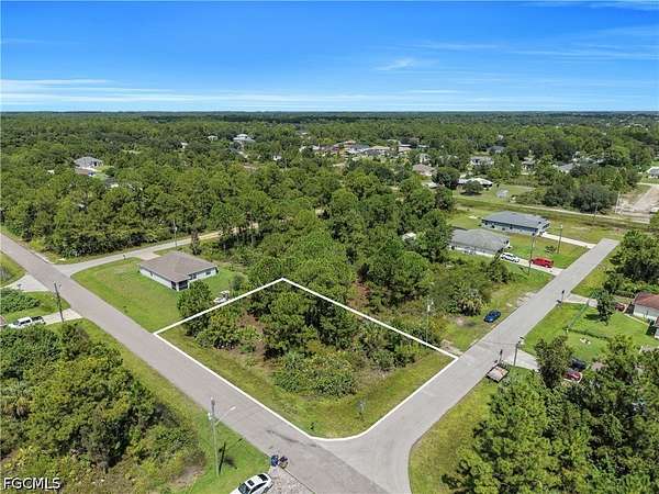 0.25 Acres of Residential Land for Sale in Lehigh Acres, Florida