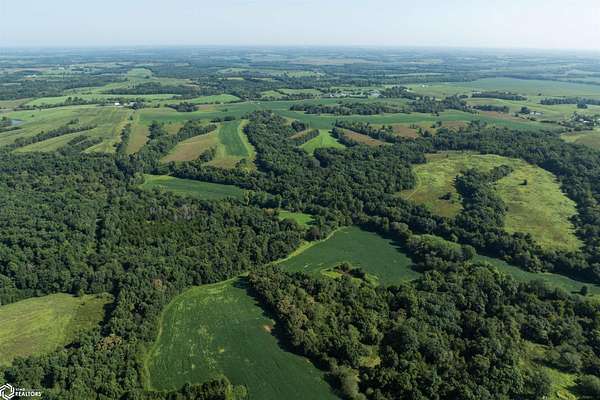 324 Acres of Land for Sale in Centerville, Iowa