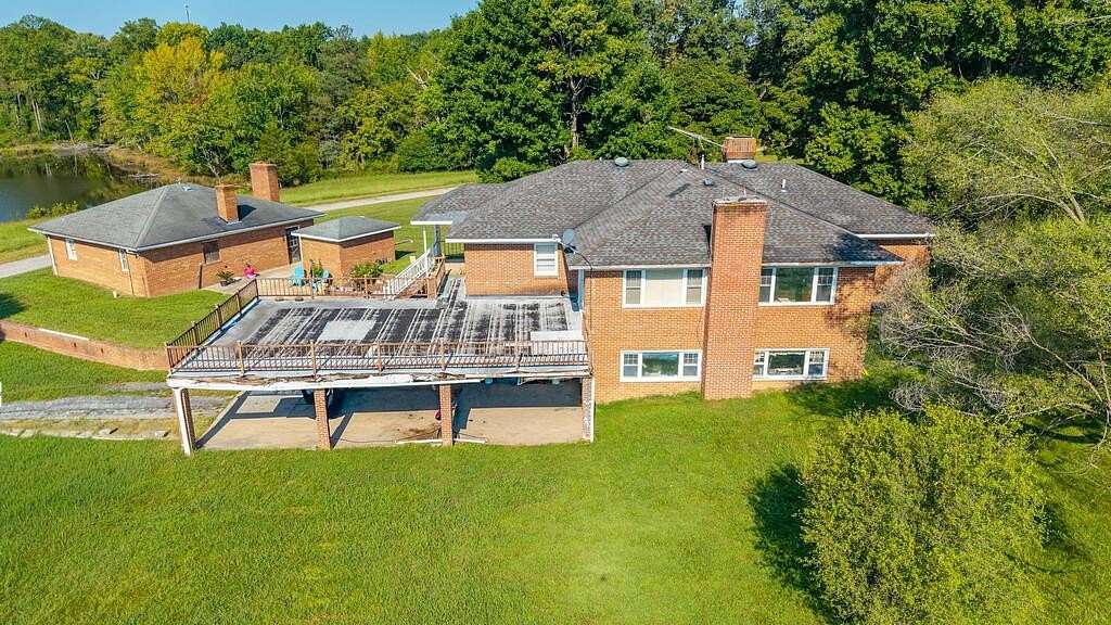 95 Acres of Agricultural Land with Home for Sale in Cumberland, Virginia