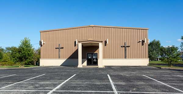 10 Acres of Improved Mixed-Use Land for Sale in Clarksville, Tennessee