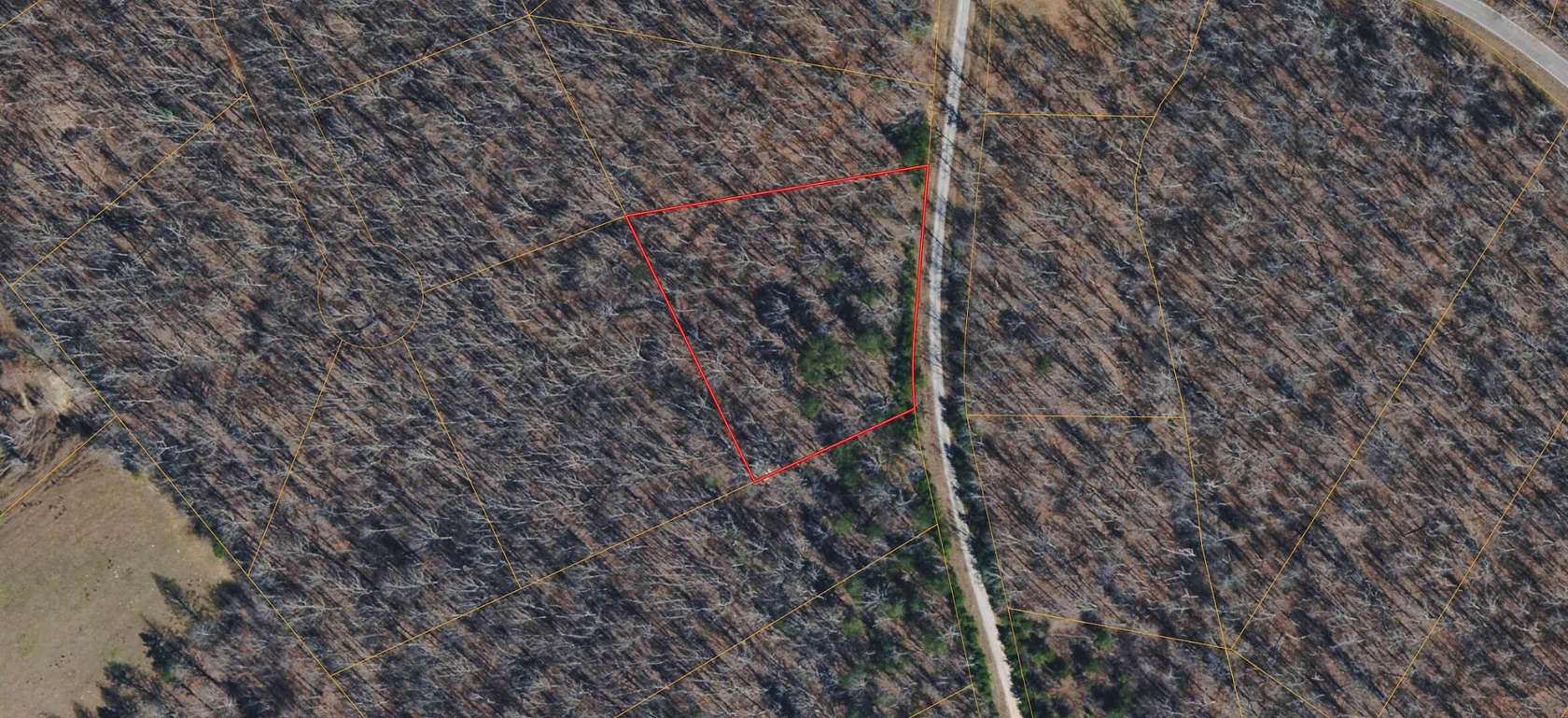 1.35 Acres of Residential Land for Sale in Pikeville, Tennessee