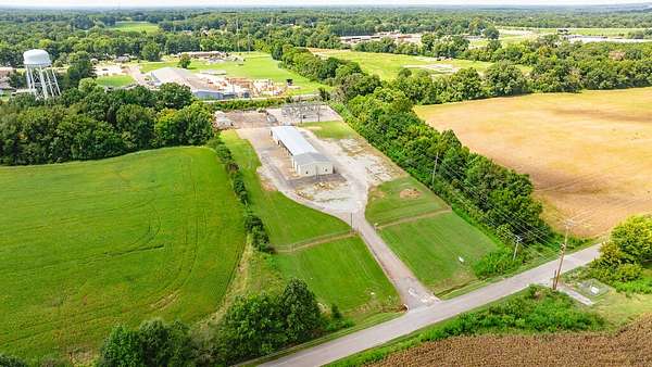 3.5 Acres of Improved Commercial Land for Sale in Martin, Tennessee